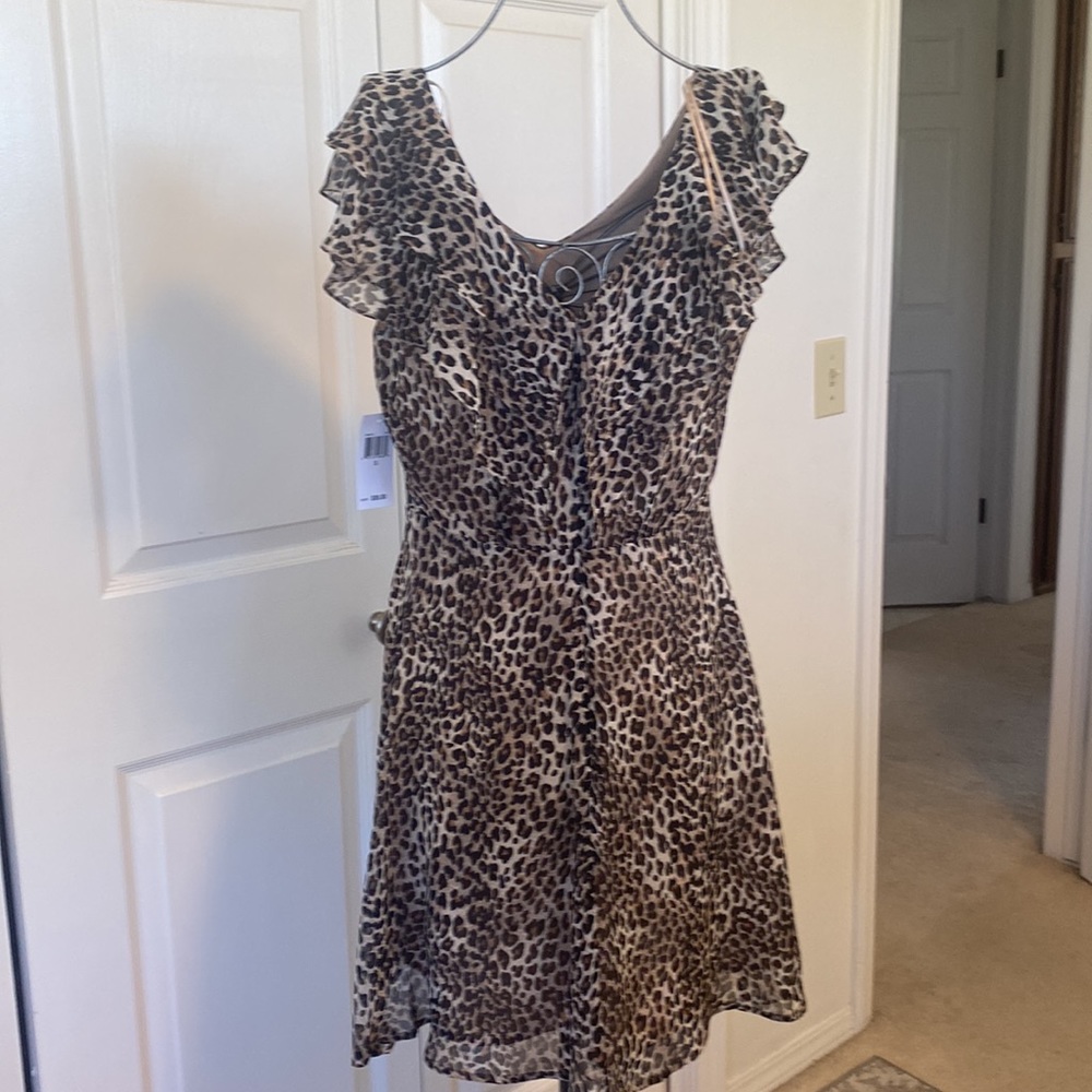 COPY - BRAND NEW- COOPER 19 light weight midi dress in animal print. Sz small. …
